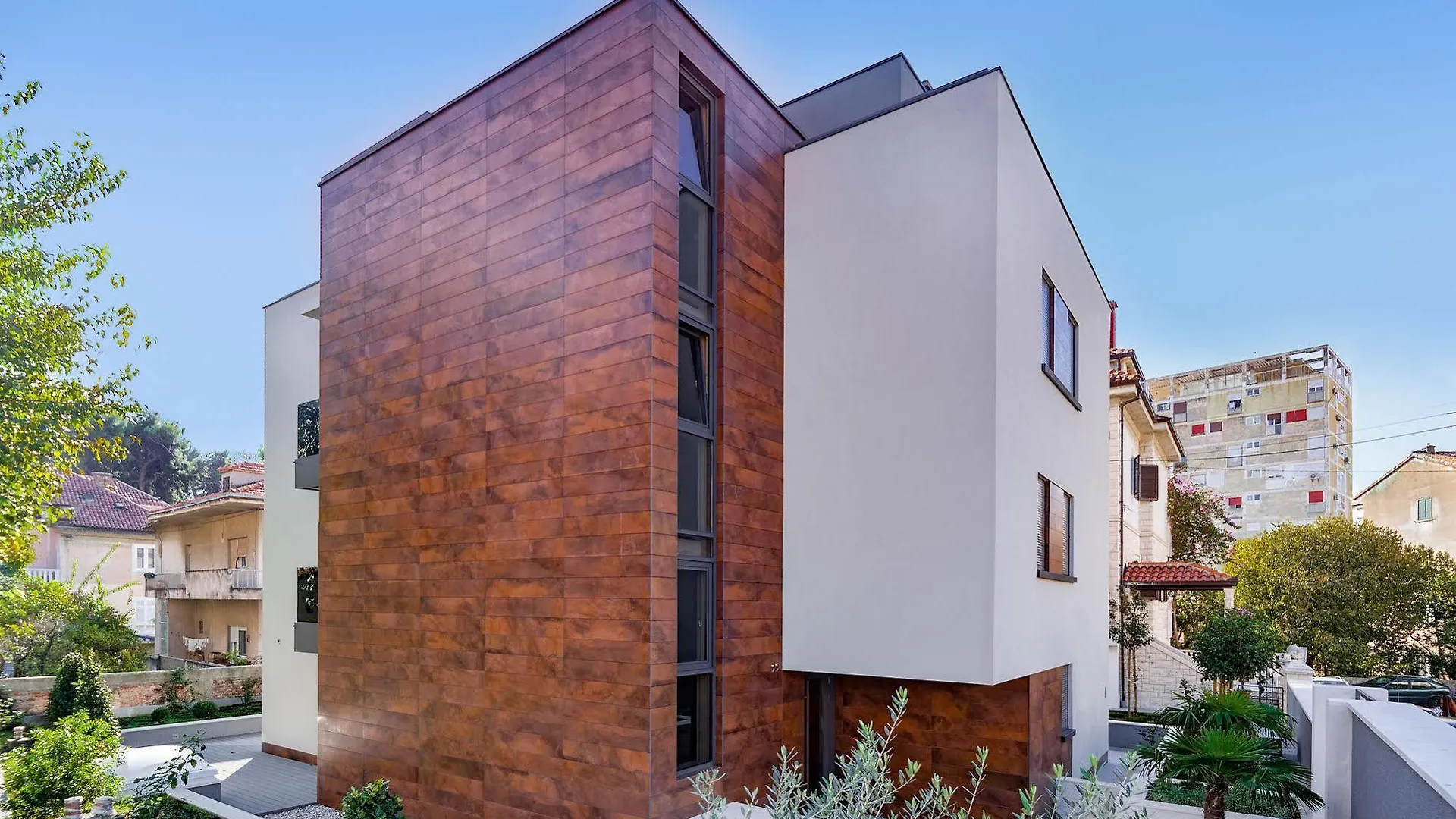 Residence By Vestibul Palace contacts